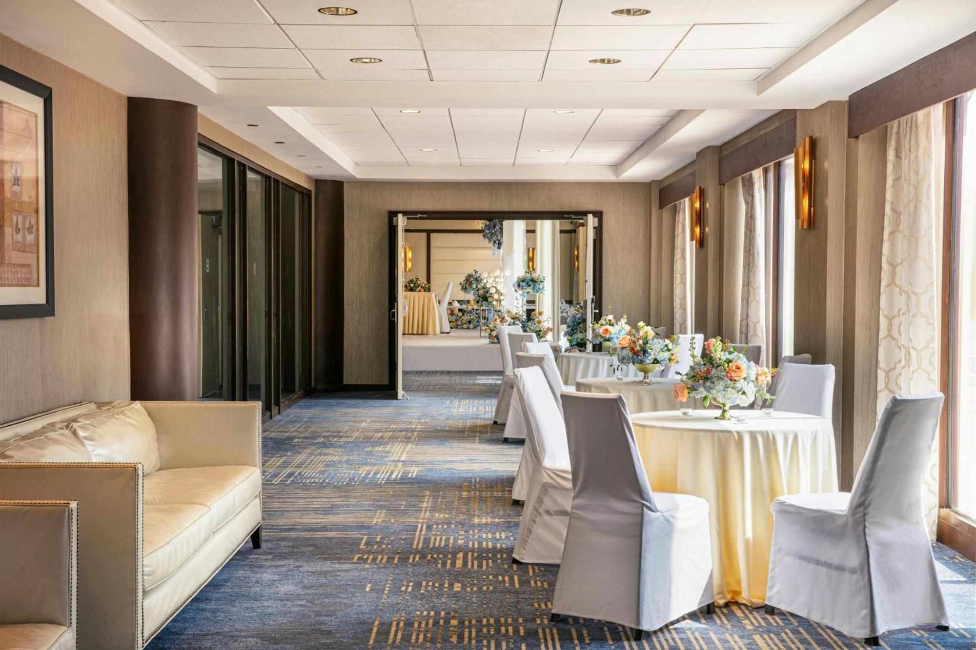Sheraton Laguardia East Hotel New York Bagian luar foto